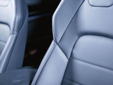 Porsche Panamera III 4 E-Hybrid — photo 42