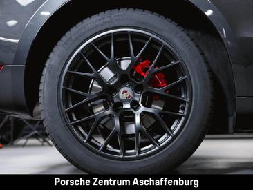 Porsche Macan GTS — photo 12