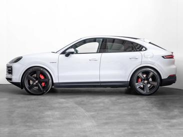 Porsche Cayenne III S E-Hybrid Coupé — photo 2