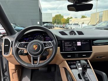 Porsche Cayenne III E-Hybrid Coupé — photo 11