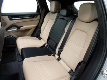 Porsche Cayenne III Turbo E-Hybrid — photo 14