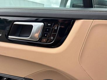 Porsche Cayenne III E-Hybrid Coupé — photo 14