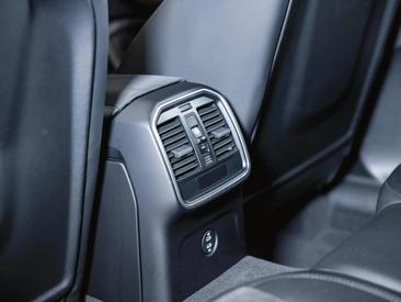 Porsche Macan GTS — photo 44