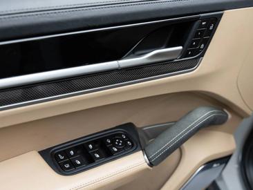 Porsche Cayenne III Turbo E-Hybrid — photo 22