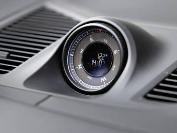 Porsche Cayenne III Turbo E-Hybrid — photo 27
