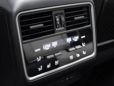 Porsche Cayenne III Turbo E-Hybrid — photo 29