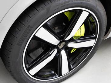 Porsche Cayenne III Turbo E-Hybrid — photo 32
