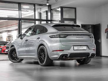 Porsche Cayenne III GTS Coupé — photo 3