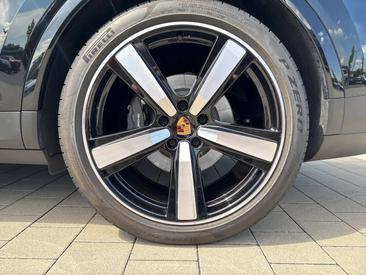 Porsche Cayenne III E-Hybrid Coupé — photo 22