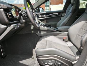 Porsche Panamera III GTS — photo 19