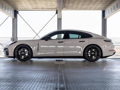Porsche Panamera III GTS