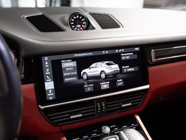 Porsche Cayenne III GTS Coupé — photo 20
