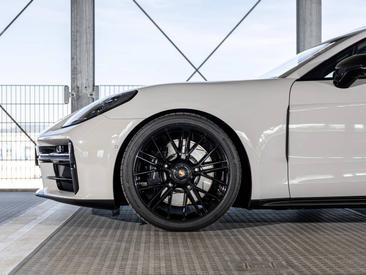 Porsche Panamera III GTS — photo 13
