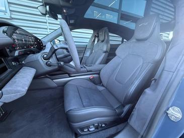 Porsche Taycan ph2 GTS — photo 15