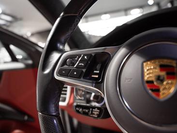 Porsche Cayenne III GTS Coupé — photo 25