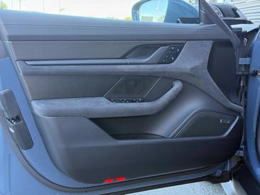Porsche Taycan ph2 GTS — photo 20