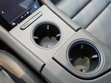 Porsche Taycan ph2 Black Edition — photo 28