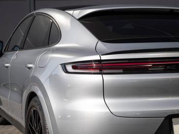 Porsche Cayenne III S E-Hybrid Coupé — photo 13