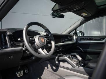 Porsche Cayenne III S E-Hybrid Coupé — photo 14