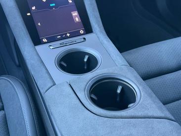 Porsche Taycan ph2 GTS — photo 30