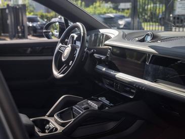 Porsche Cayenne III S E-Hybrid Coupé — photo 19
