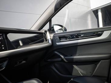 Porsche Cayenne III S E-Hybrid Coupé — photo 26