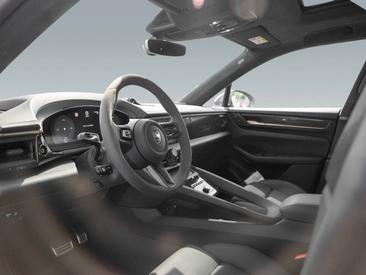 Porsche Macan Electrique Turbo — photo 14