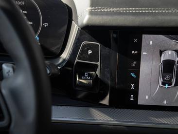 Porsche Cayenne III S E-Hybrid Coupé — photo 29