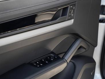 Porsche Cayenne III S E-Hybrid Coupé — photo 30