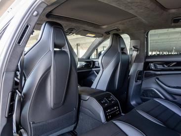 Porsche Panamera III GTS — photo 37