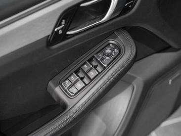 Porsche Macan GTS — photo 21