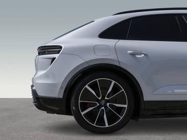 Porsche Macan Electrique Turbo — photo 12