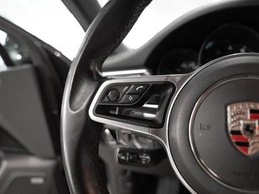 Porsche Macan GTS — photo 24