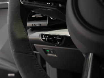Porsche Macan Electrique Turbo — photo 24