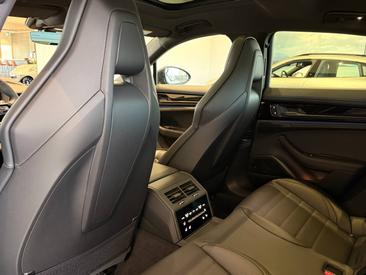 Porsche Panamera III 4 E-Hybrid — photo 22