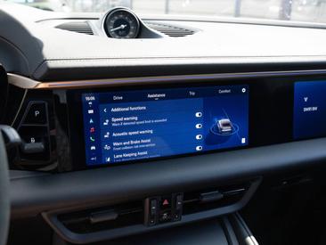 Porsche Macan Electrique Turbo — photo 26