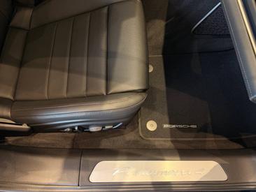 Porsche Panamera III 4 E-Hybrid — photo 25