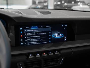 Porsche Macan GTS — photo 29