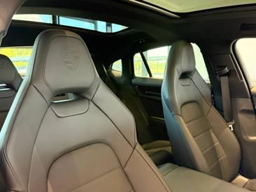 Porsche Panamera III 4 E-Hybrid — photo 26