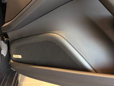 Porsche Panamera III 4 E-Hybrid — photo 29