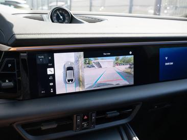 Porsche Macan Electrique Turbo — photo 34