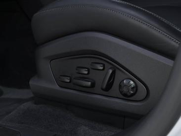 Porsche Macan Electrique Turbo — photo 28