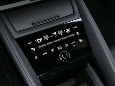 Porsche Macan Electrique Turbo — photo 30