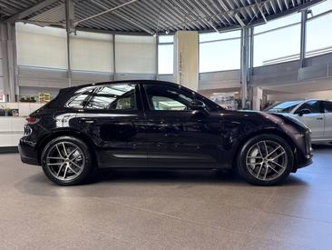 Porsche Macan S — photo 6
