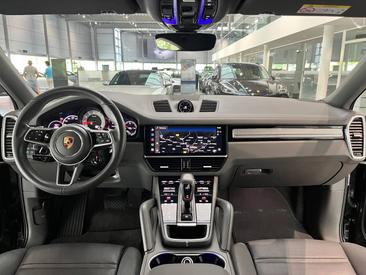 Porsche Cayenne III Coupé Platinum Edition — photo 17