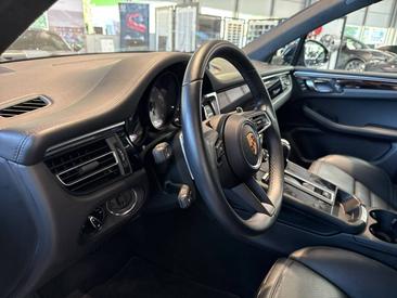 Porsche Macan S — photo 21