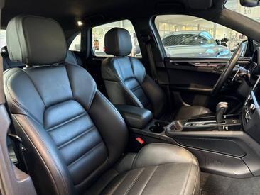Porsche Macan S — photo 23