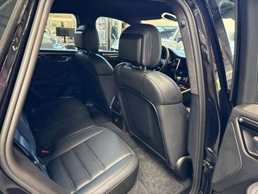Porsche Macan S — photo 26