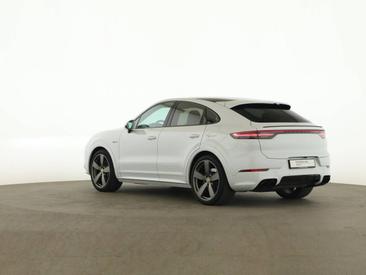 Porsche Cayenne III E-Hybrid Coupé — photo 3