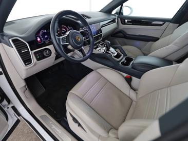 Porsche Cayenne III E-Hybrid Coupé — photo 12